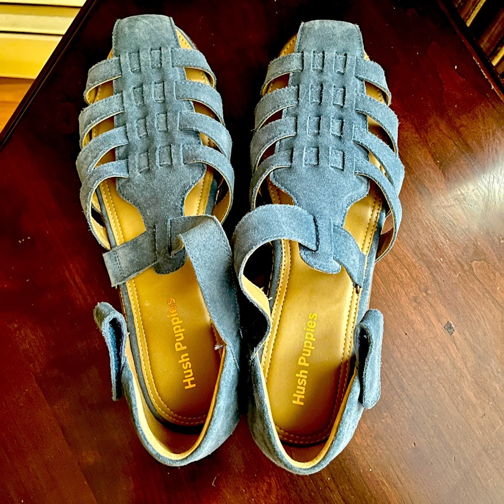 Blue sued Hush Puppies Fisherman Sandals Sz 9